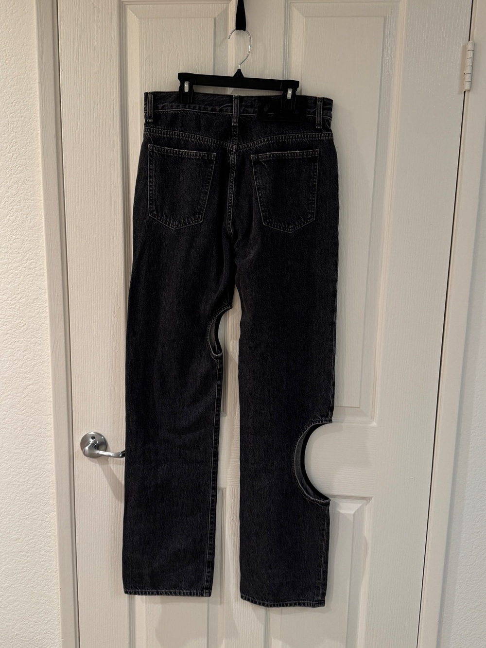 Off-White Cut-out Straigh Leg Jeans Size 30 Never Worn Without Tag - Picture 5 of 7